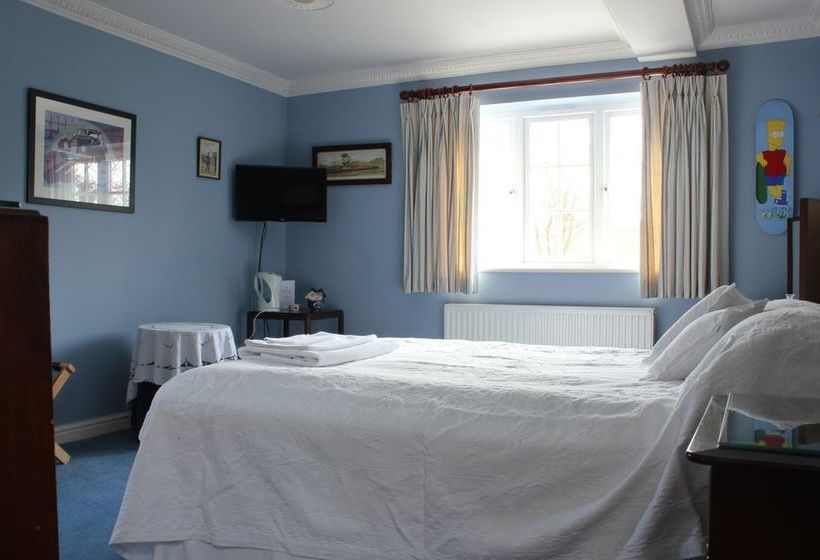 Bed and Breakfast Austons Down