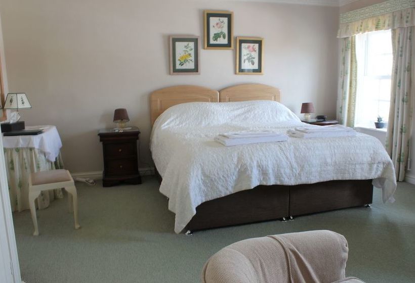 Bed and Breakfast Austons Down