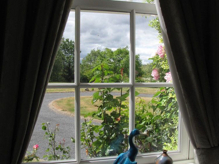 Bed and Breakfast Austons Down