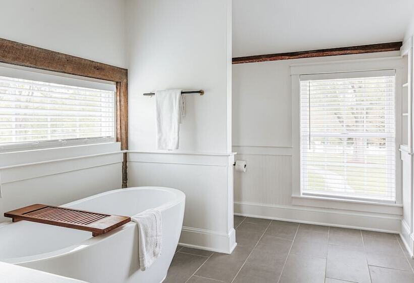 مبيت وإفطار Batten Green Venue & Lodging