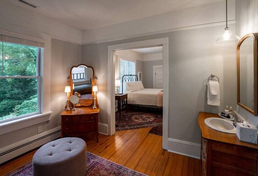 Bed and Breakfast Beechwood Inn