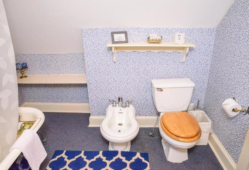 مبيت وإفطار Black Horse Inn