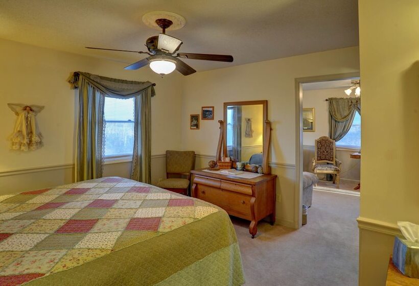 تختخواب و صبحانه Blue Mountain Mist Country Inn