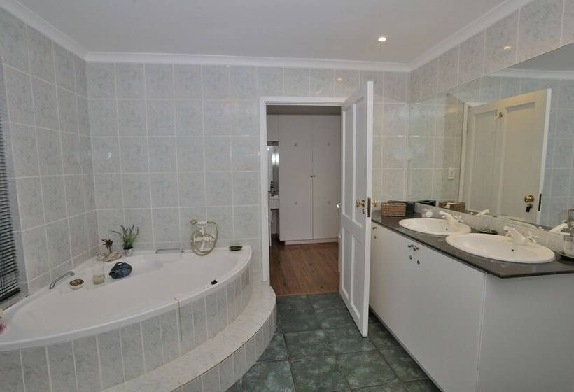 住宿加早餐 Brenton Beach House