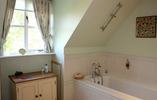 민박 Bridge Cottage