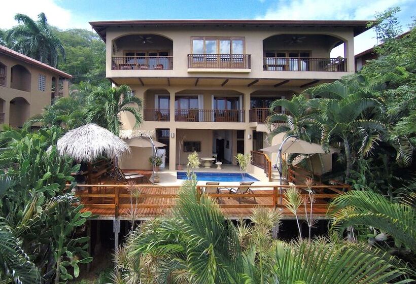 تختخواب و صبحانه Casa Mirador Tamarindo
