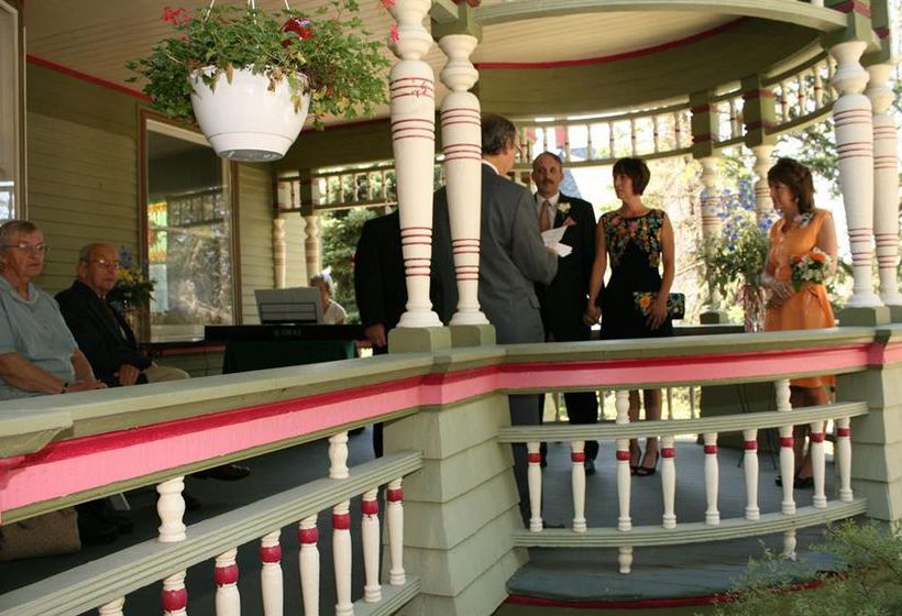 مبيت وإفطار Estabrook House