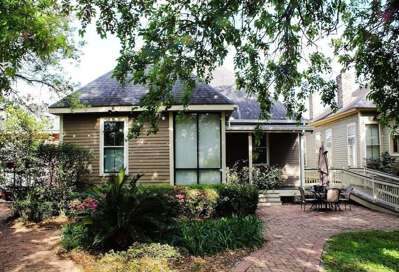 Bed and Breakfast Fort Conde Inn Mobile