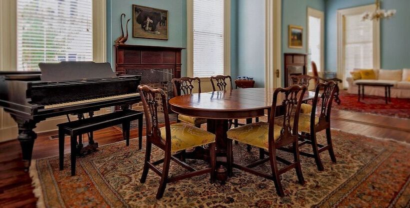 Bed and Breakfast Fort Conde Inn Mobile