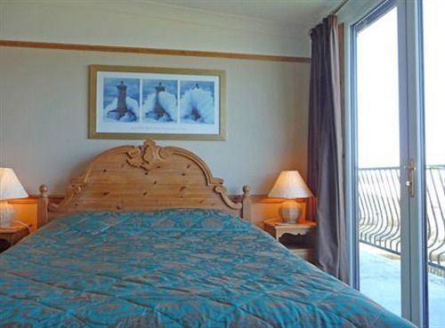 ベッドアンドブレックファースト Gun Rock