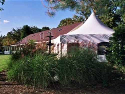 مبيت وإفطار Hideaway Country Inn