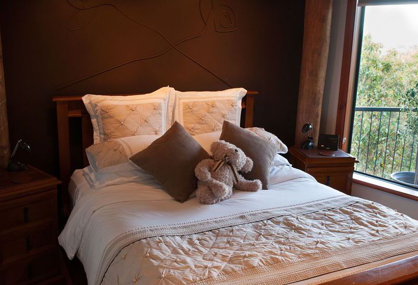 تختخواب و صبحانه Hideaway Haven