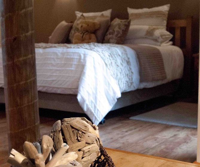 تختخواب و صبحانه Hideaway Haven