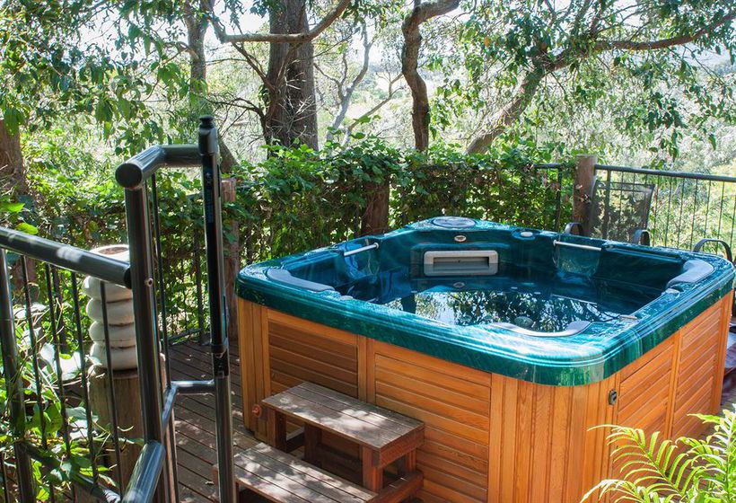 تختخواب و صبحانه Hideaway Haven