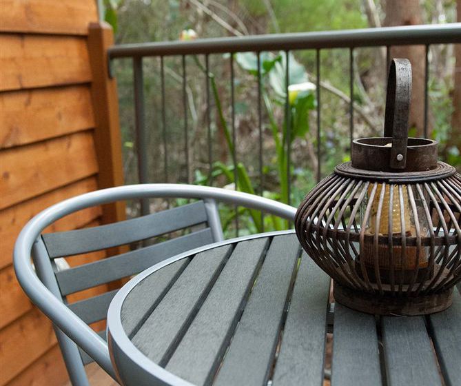 تختخواب و صبحانه Hideaway Haven