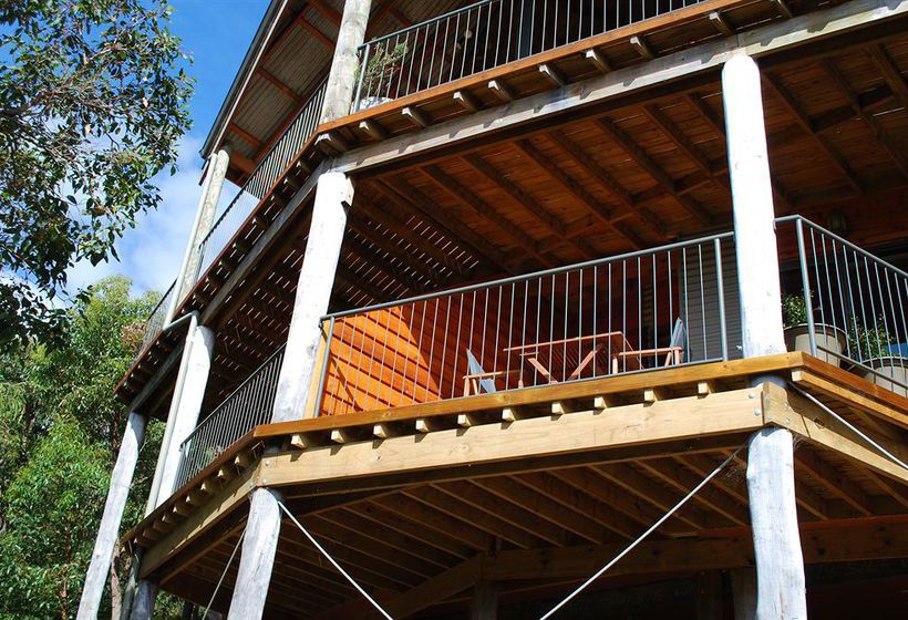 تختخواب و صبحانه Hideaway Haven