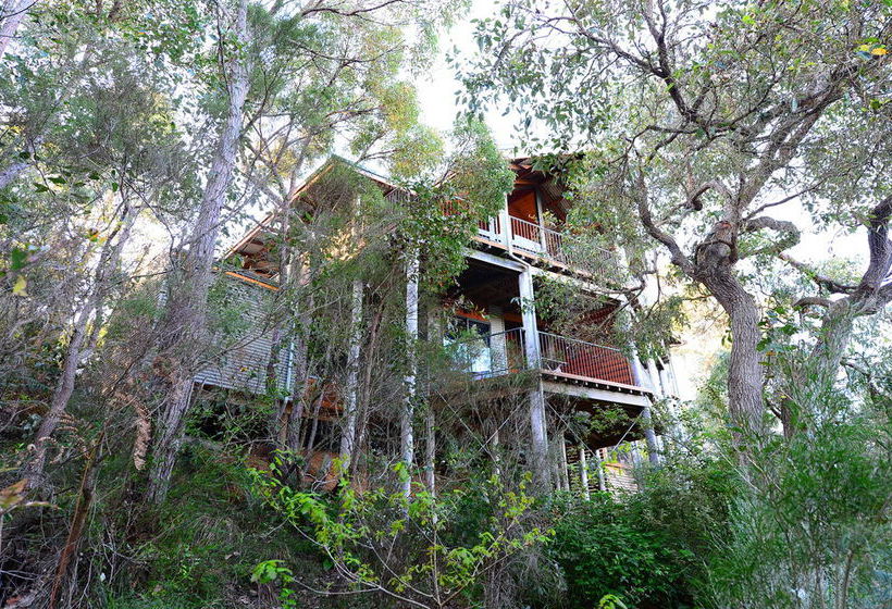 تختخواب و صبحانه Hideaway Haven