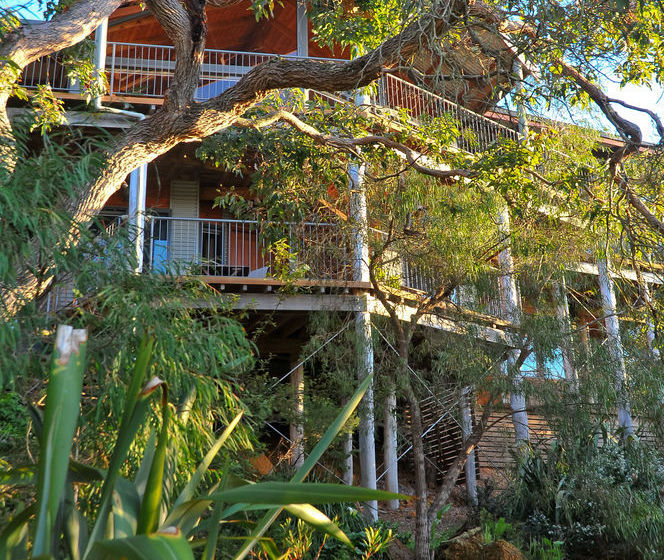 تختخواب و صبحانه Hideaway Haven