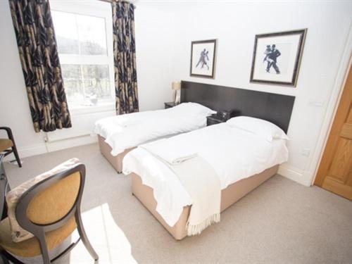 住宿加早餐  Lakeside House