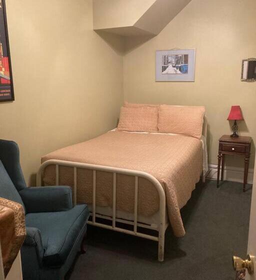 민박 Old Chicago Inn