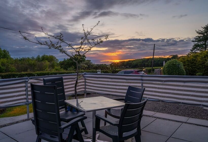 مبيت وإفطار Rest A While