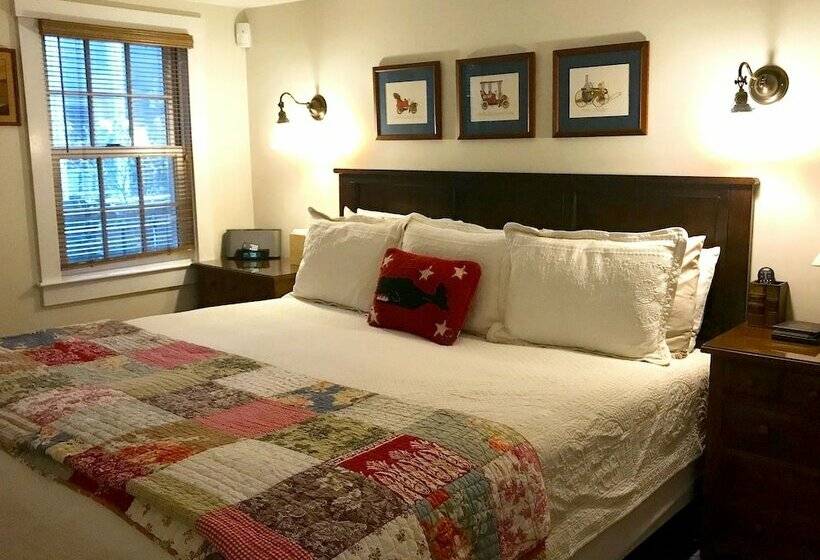 민박 Revere Guest House