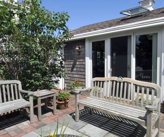 민박 Revere Guest House