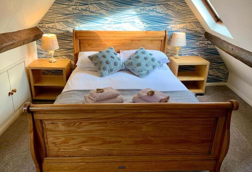 צימר Sanders Yard