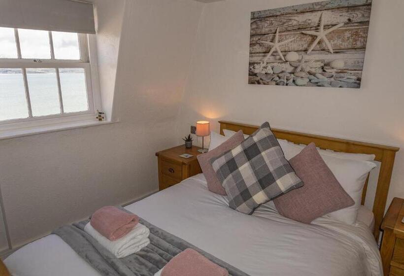 ベッドアンドブレックファースト Seacrest Guest House