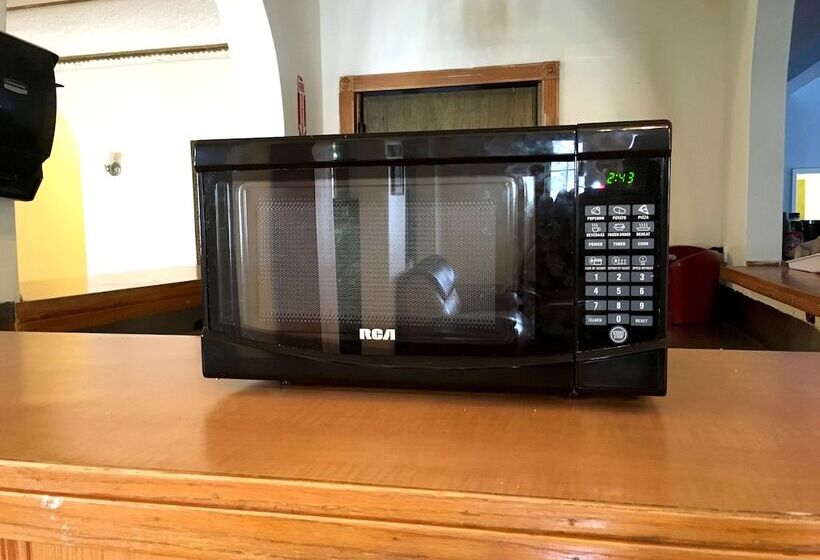 住宿加早餐 The Belmar Inn