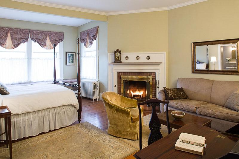 Bed and Breakfast The Manor Inn