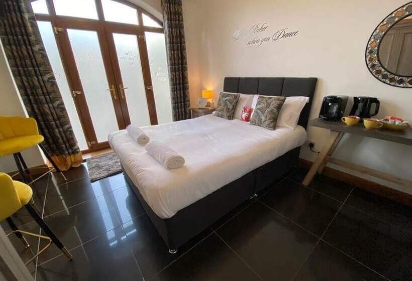 مبيت وإفطار The Old Mill Rooms