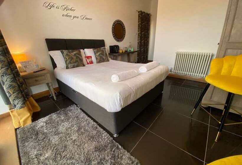 مبيت وإفطار The Old Mill Rooms