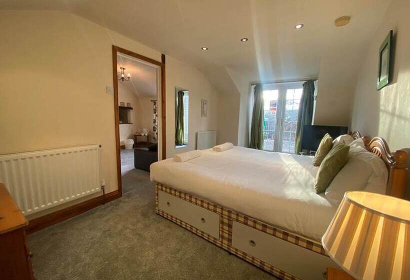 مبيت وإفطار The Old Mill Rooms