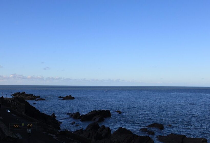 تختخواب و صبحانه The Olive Branch