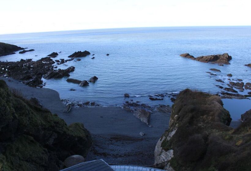 تختخواب و صبحانه The Olive Branch