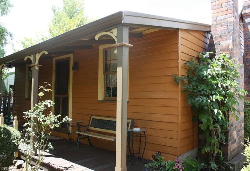 مبيت وإفطار Westbury Gingerbread Cottages