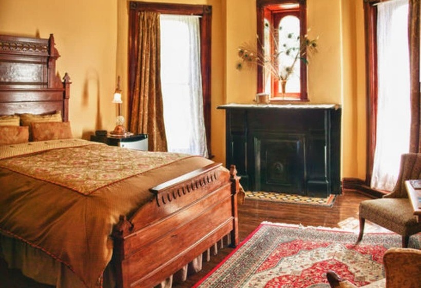 مبيت وإفطار Whiskey Mansion