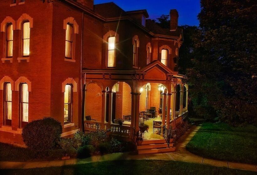 مبيت وإفطار Whiskey Mansion