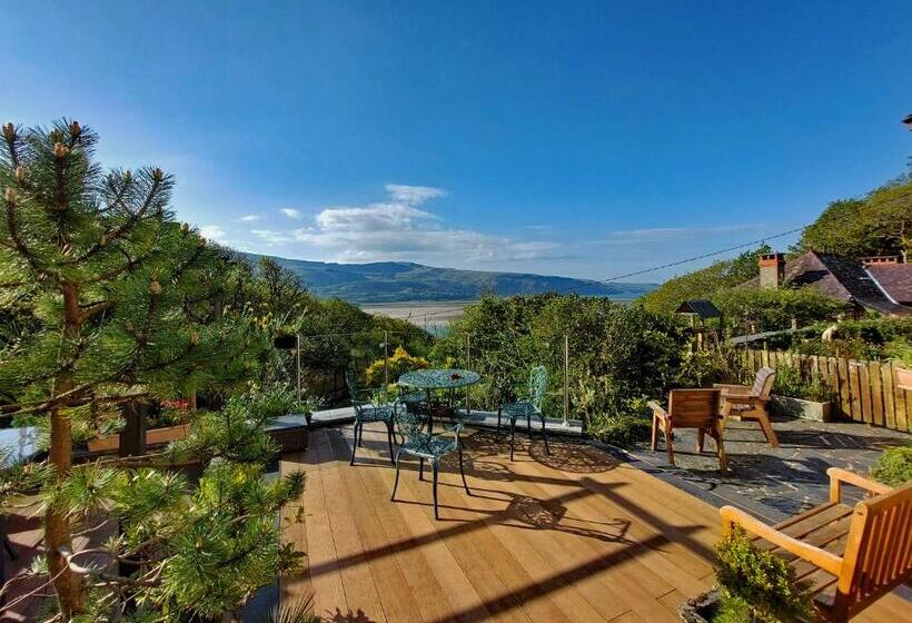 Bryn Melyn Apartments