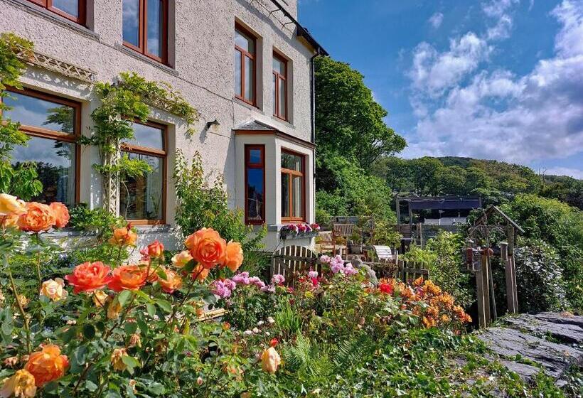 Bryn Melyn Apartments