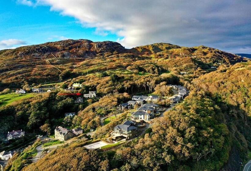 Bryn Melyn Apartments