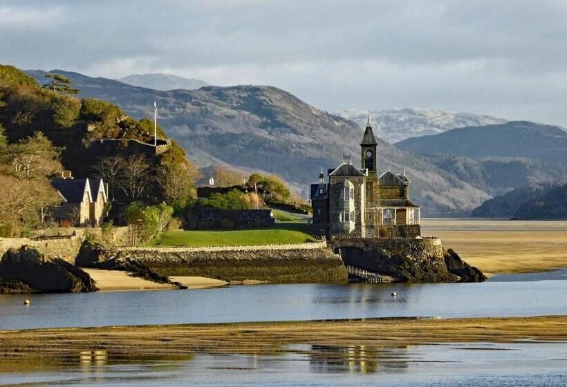 Bryn Melyn Apartments