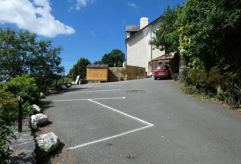 Bryn Melyn Apartments