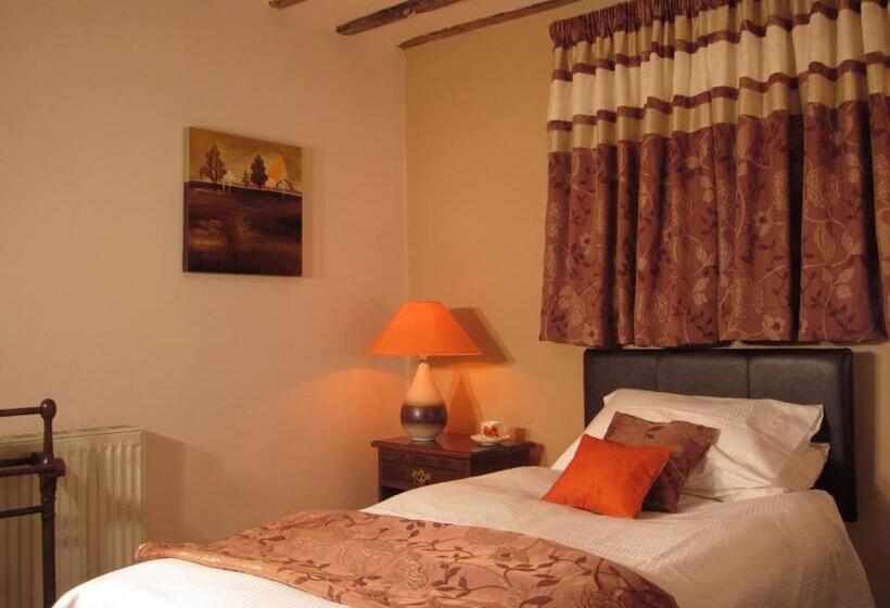 Colston Hall Farmhouse B&b