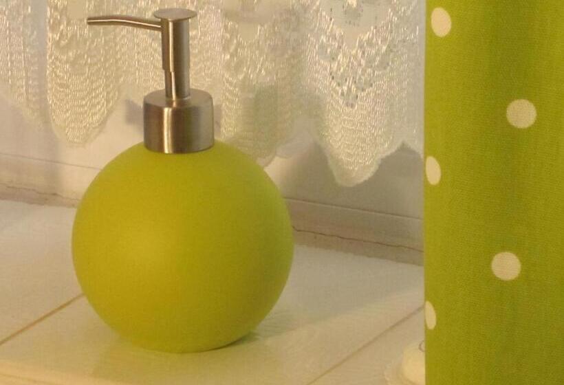 Colston Hall Farmhouse B&b