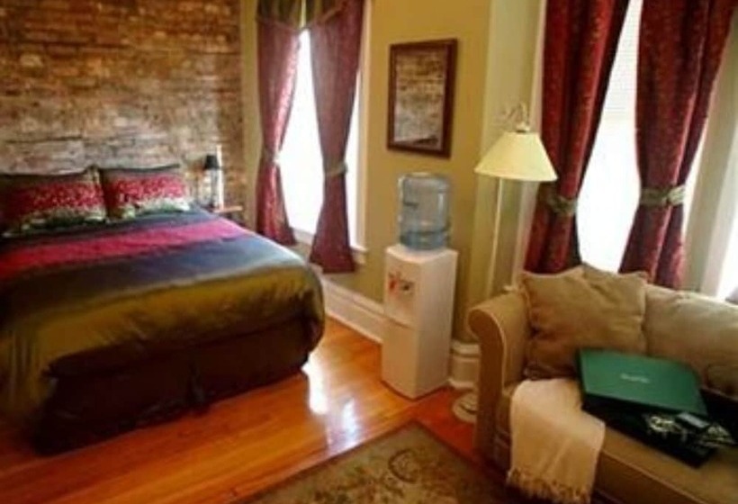 민박 Old Chicago Inn