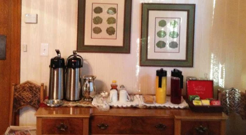 Crescent Lily Inn B&b