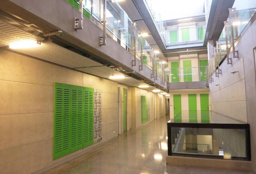 Docklands Private Collection   City Harbour Apartments