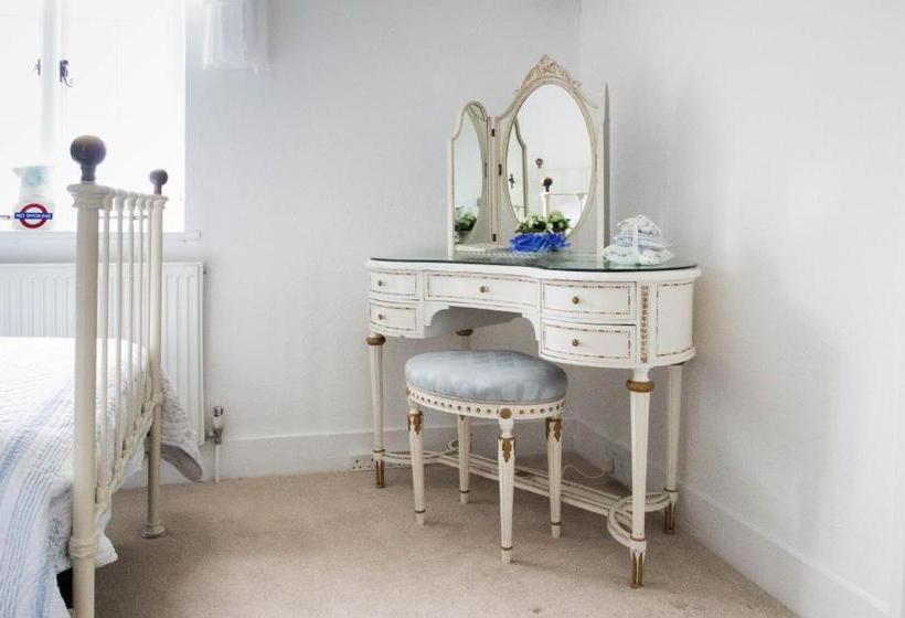 Flint Cottage Bed And Breakfast